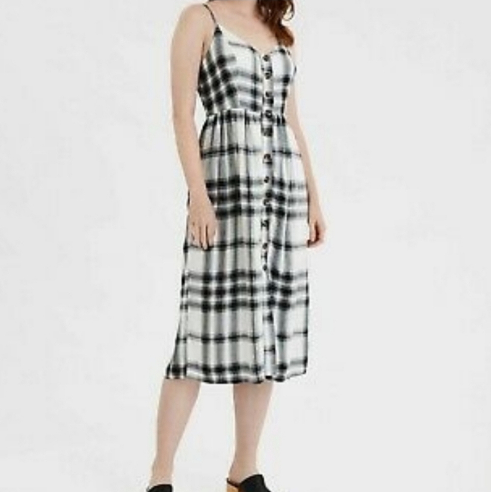 💫 American Eagle plaid cottage core midi dress